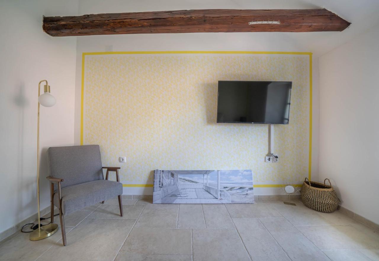 Apartments Oliva Risan Luaran gambar