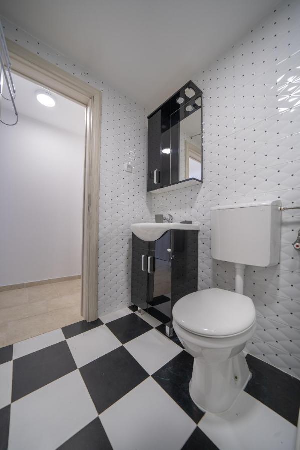 Apartments Oliva Risan Luaran gambar
